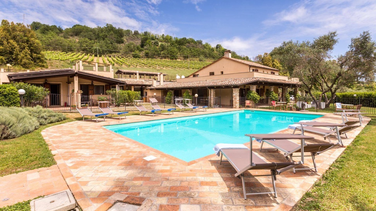 Montefiore dell'Aso Villa | Beautiful and spacious villa with private pool and large garden, located in Montefiore dell'Aso, jus