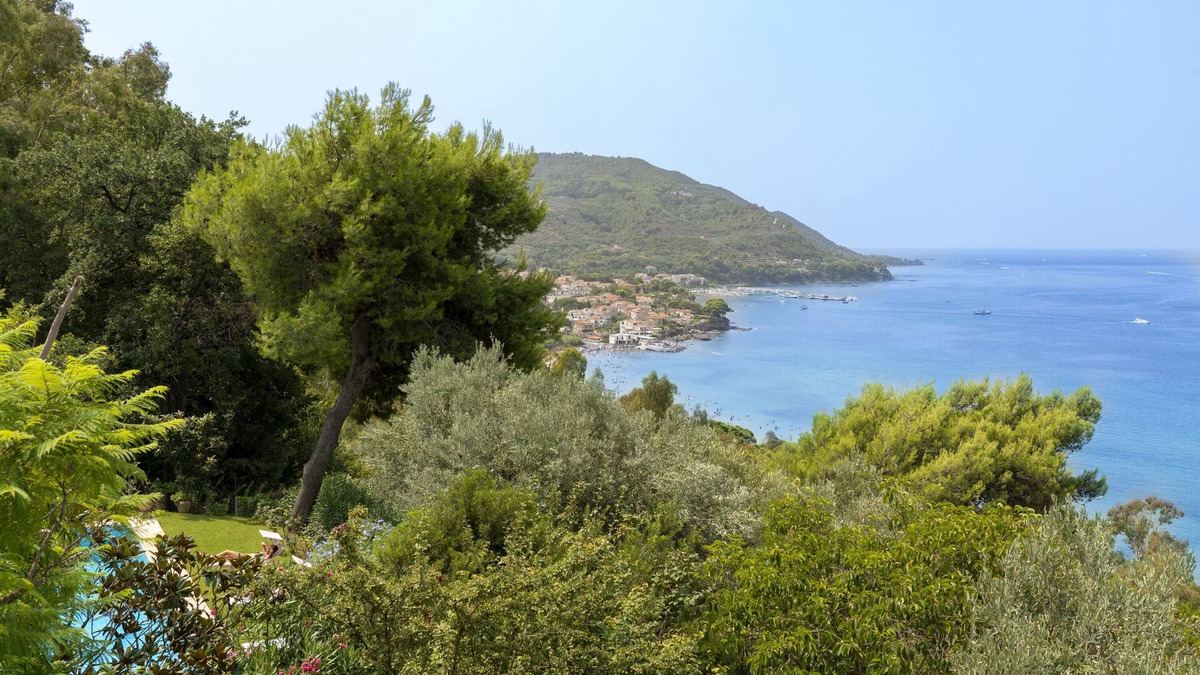 Castellabate Villa | Beautiful Italian villa with pool, sea view (Capri), close to the beach
