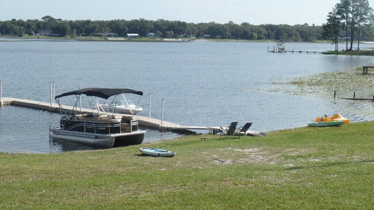 Edgar Cabin | Beautiful Lake House on Cowpen Lake w/Private Fishing Pond Boat Rental Available