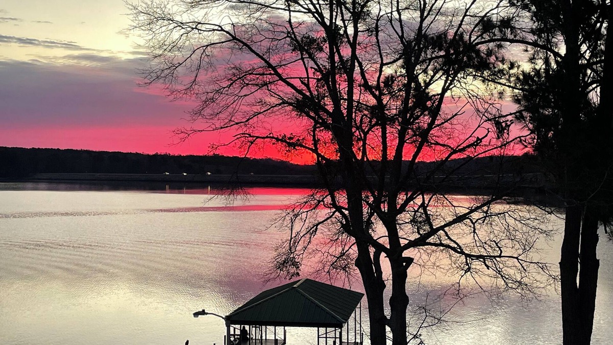 Seneca Apartment | Beautiful Lake Keowee Flat minutes from Clemson University.