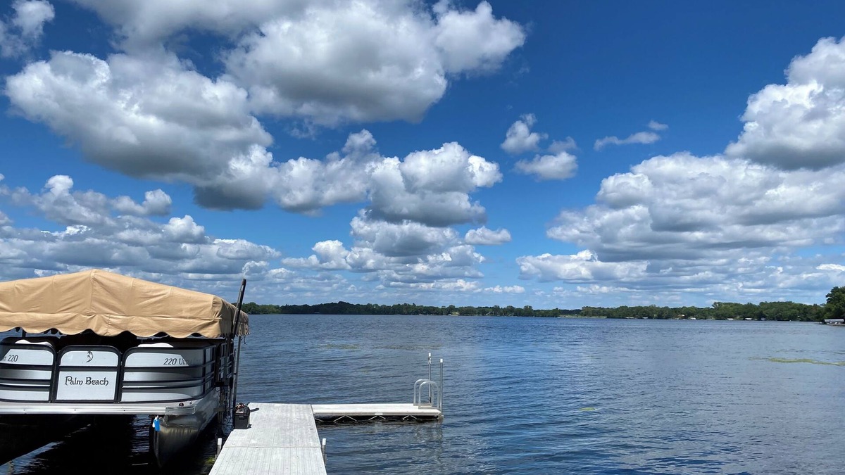 Litchfield House | Beautiful Lake Manuella home, perfect for families! Relax, fish, swim, boat.