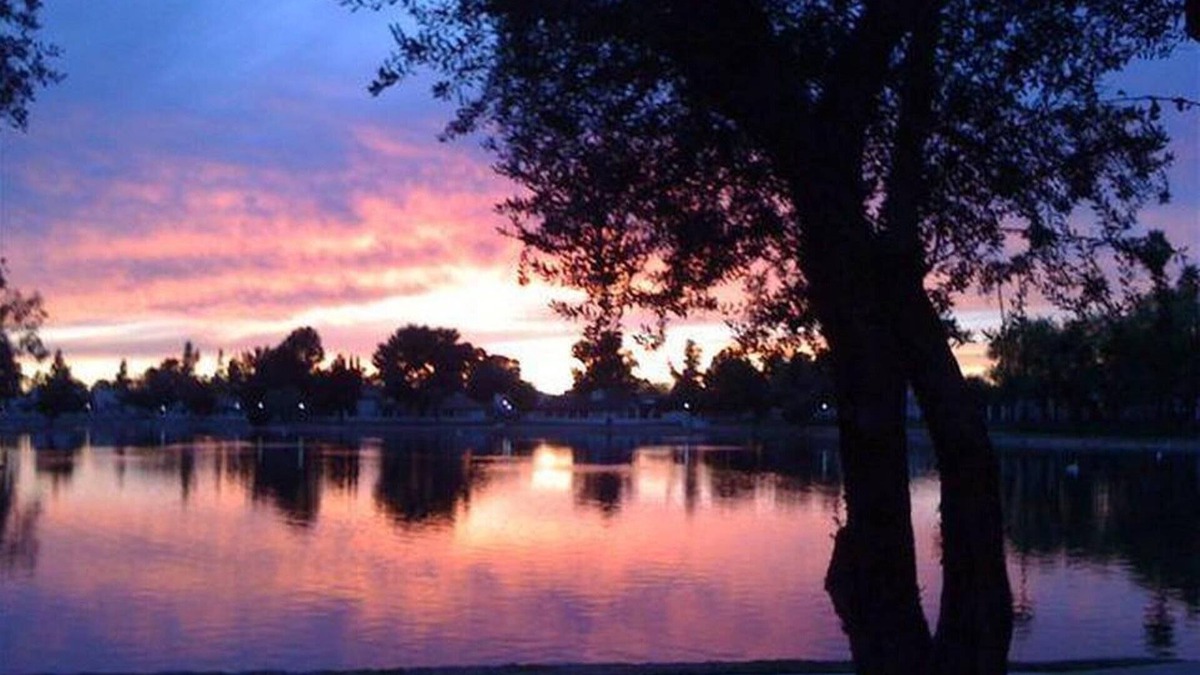 Desert Shores Condo | Beautiful Lakefront Condo with Amazing Views!
