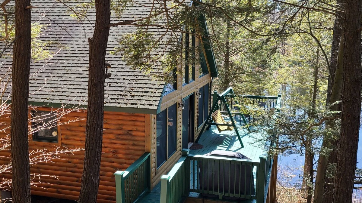 Dushore Cabin | Beautiful Lakefront Home in Sullivan County