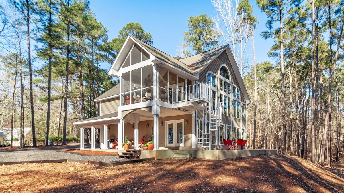 Lincolnton Cabin | Beautiful Lakehouse on Clarks Hill Lake
