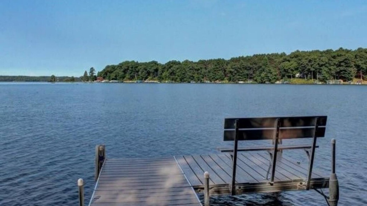 Lake Tomahawk House | Beautiful Large Home on Lake Tomahawk!