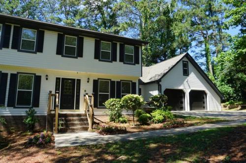 East Cobb House | Beautiful & large newly renovated 5 bedroom house.