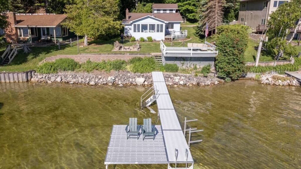 Traverse City Cottage | Beautiful Leelanau County cottage & guest bunkhouse on 75' of waterfront.