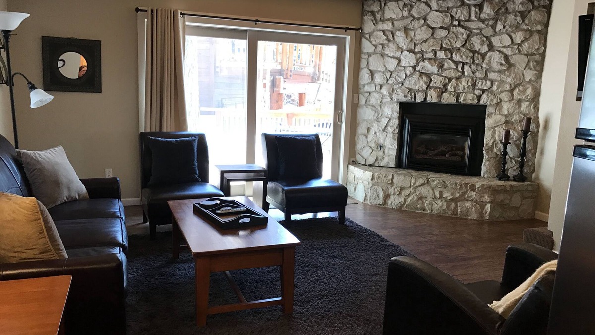 Incline Village Cabin | Beautiful Level Entry 3 Bedroom, 6 Beds, 2 Bath with 1 parking space
