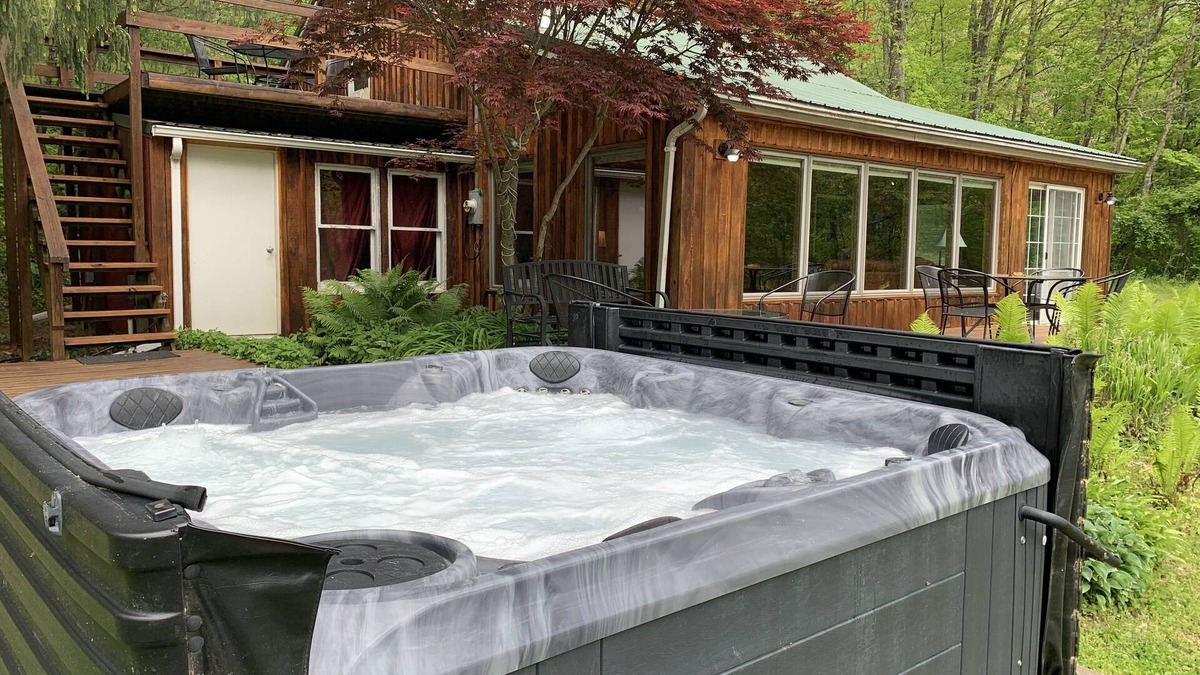 New Marshfield Cabin | Beautiful location, private, serene and clean. Near Athens and Hocking Hills