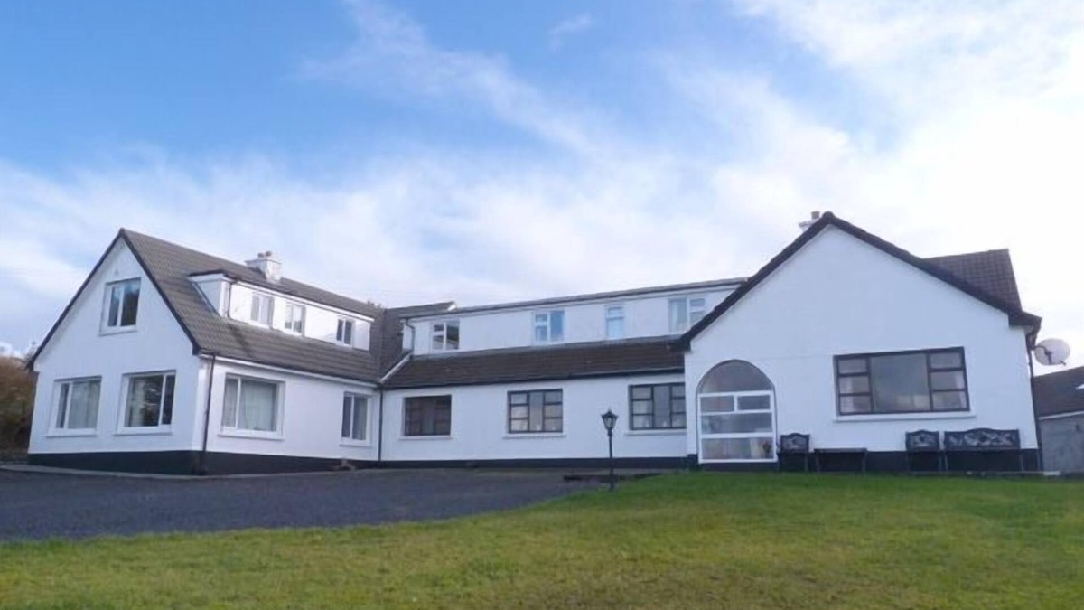 Cloonamanagh Apartment | Beautiful location with mountains & sea views