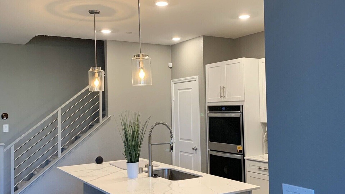North Las Vegas House | Beautiful Luxury Townhouse W/Fast Wi-Fi & Free Parking