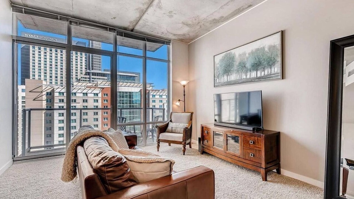 Downtown Denver Condo | ✨ Beautiful luxurious condo with astonishing views in the heart of Denver!✨