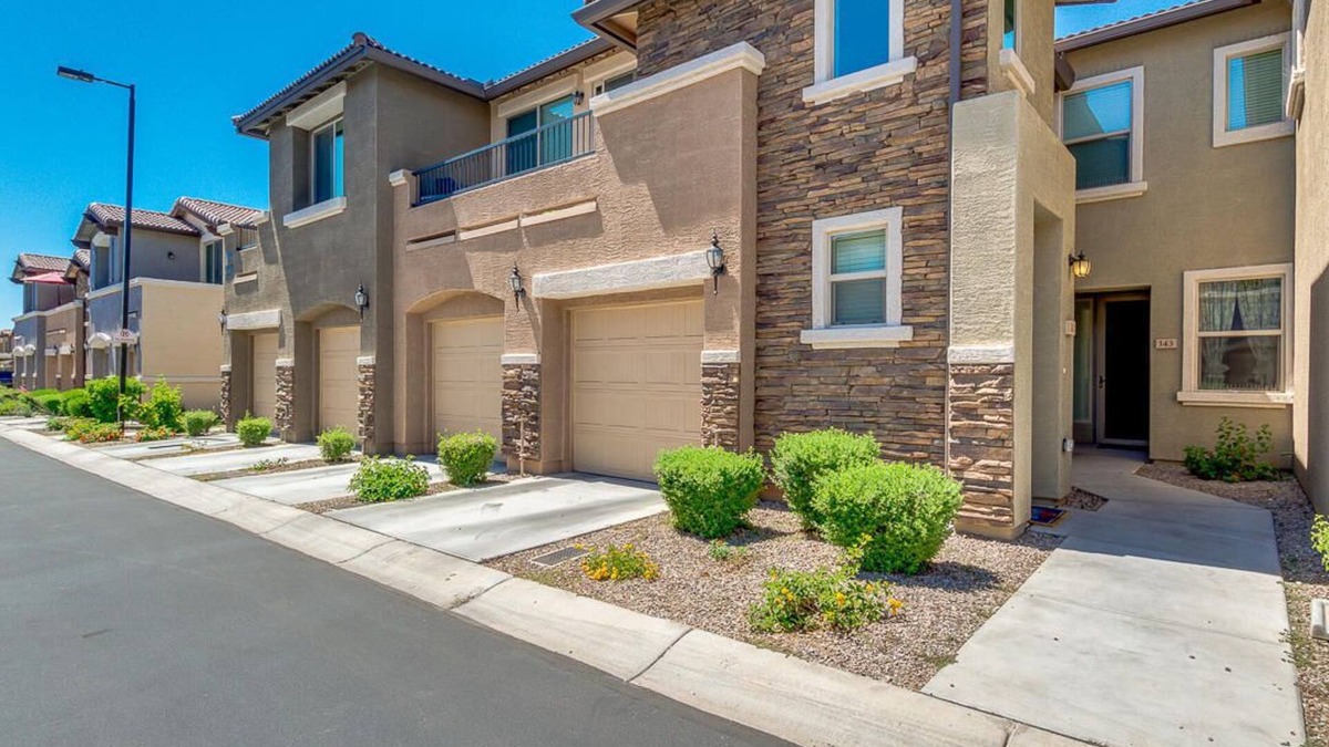 Sunland Village East Condo | Beautiful, Luxurious Mesa Arizona Vacation Rental with Golf Course Views