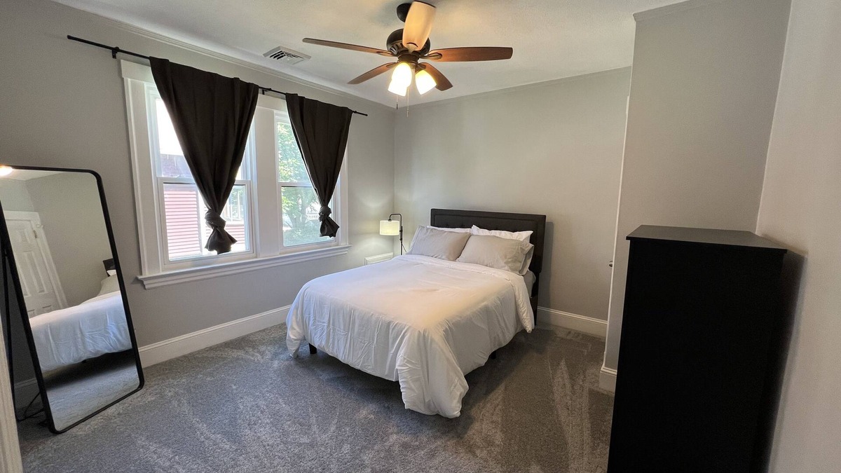 Center House | Beautiful Luxury 2 Bedroom