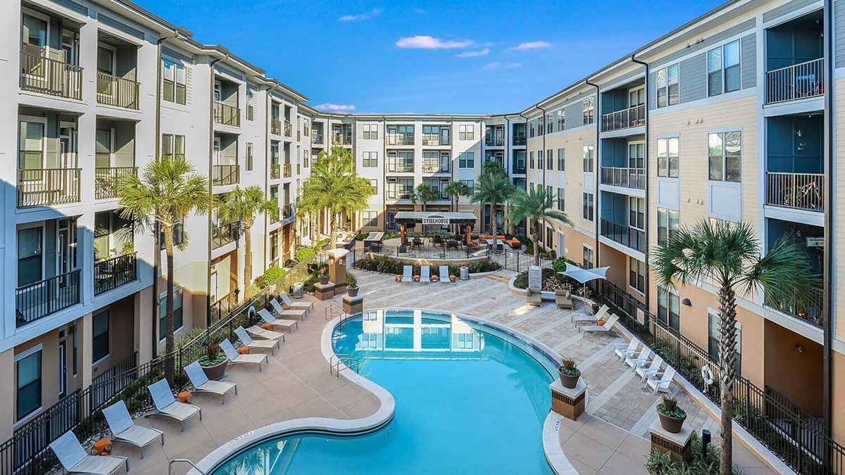 Lake Eola Heights Apartment | Beautiful Luxury Condo IN Downtown Orlando