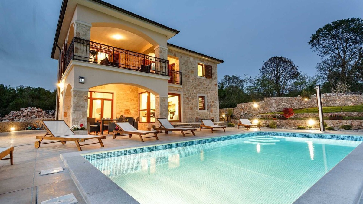Malinska-Dubasnica House | Beautiful luxury holiday house PERANOVIC