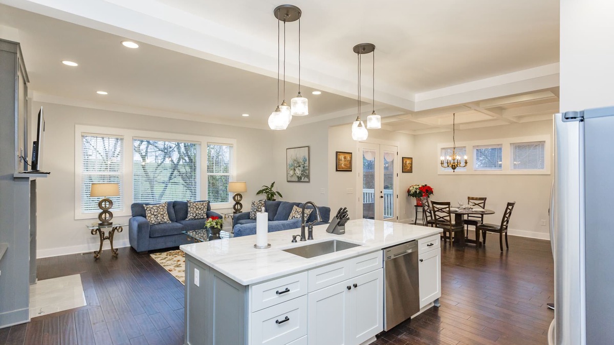 Shelby Hills House | Beautiful Luxury Vacation Home in Heart of Nashville
