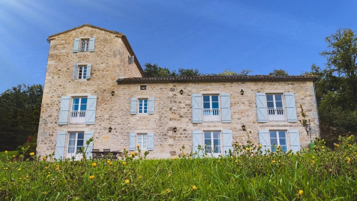 Sauveterre House | Beautiful manor located on a terrain of 33ha.