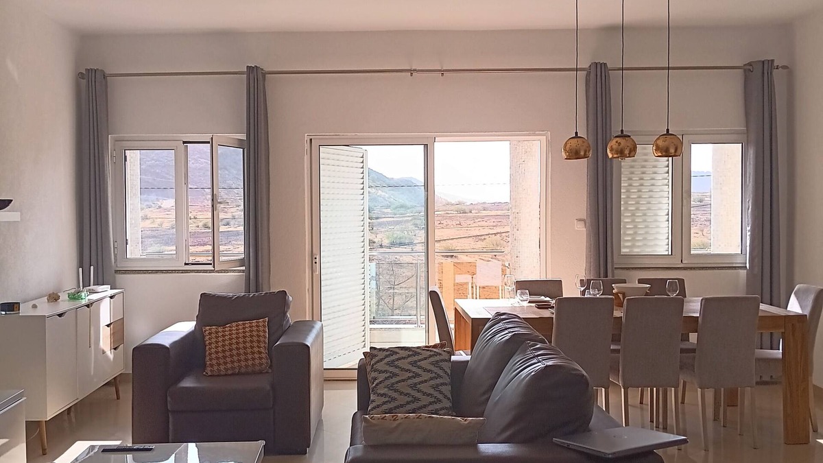 Praia Apartment | Beautiful & Modern 3 bedroom apartment. Home Away From Home. <3