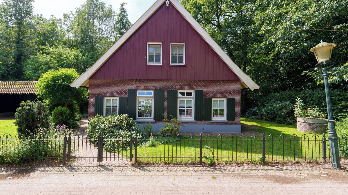Winterswijk - Meddo House | Beautiful modern holiday home with a sauna