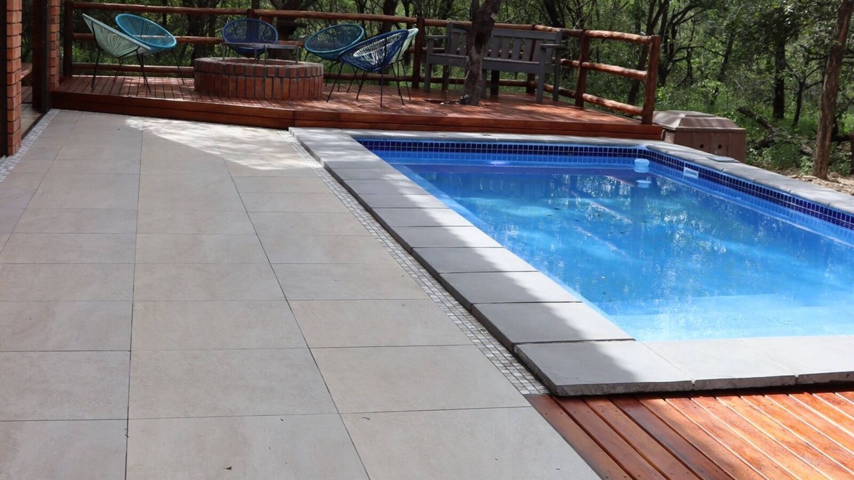 Marloth Park House | Beautiful modern home in the African bush, next to the Kruger National Park.