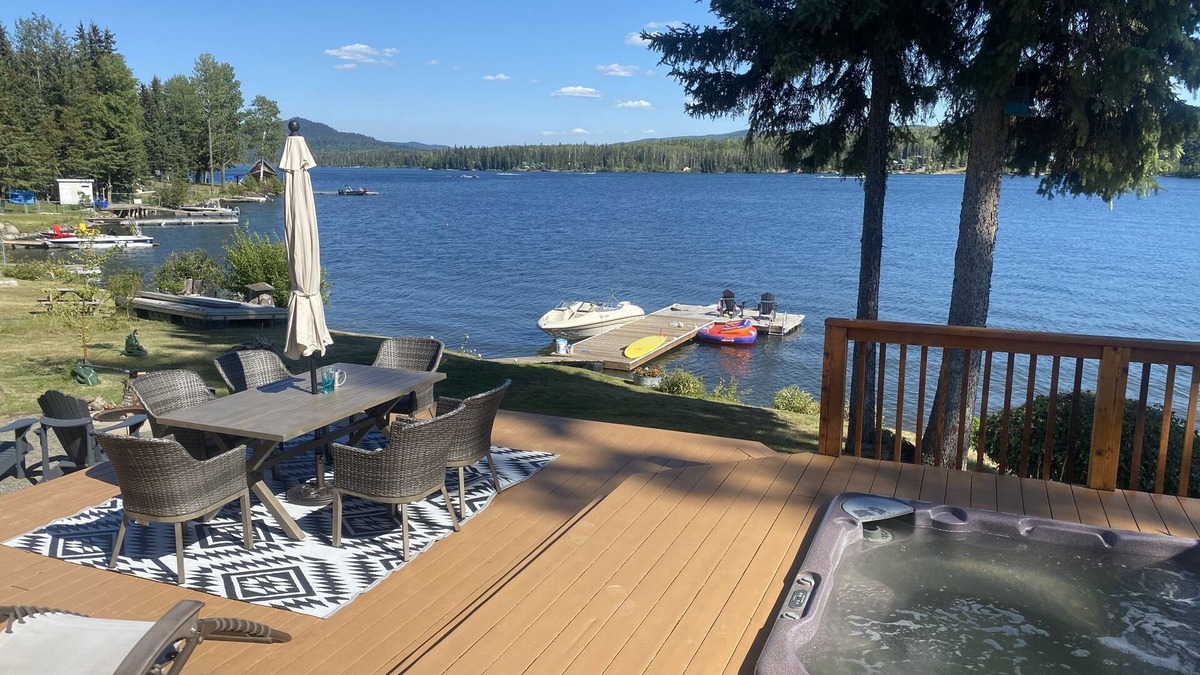 Deka Lake House | Beautiful modern house on Deka Lake with private dock and hot tub.