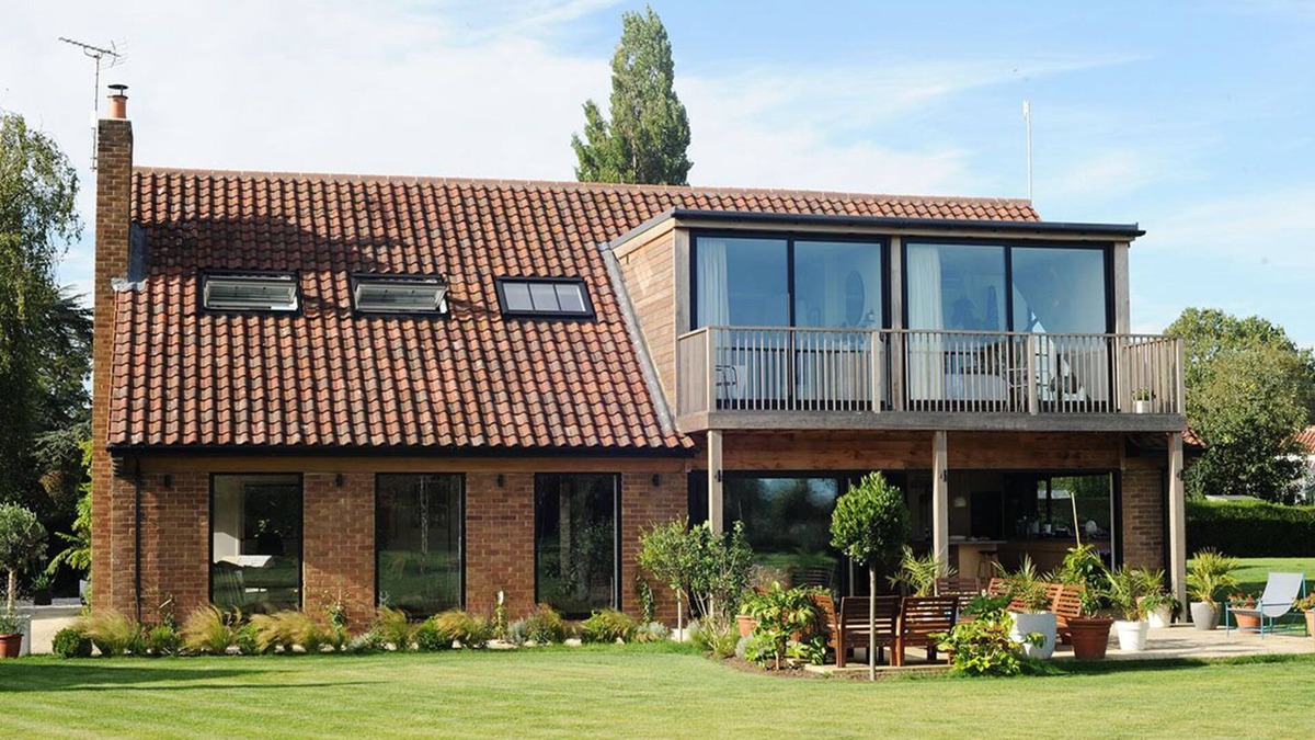 Nun Monkton House | Beautiful modern house, hidden in a picturesque village