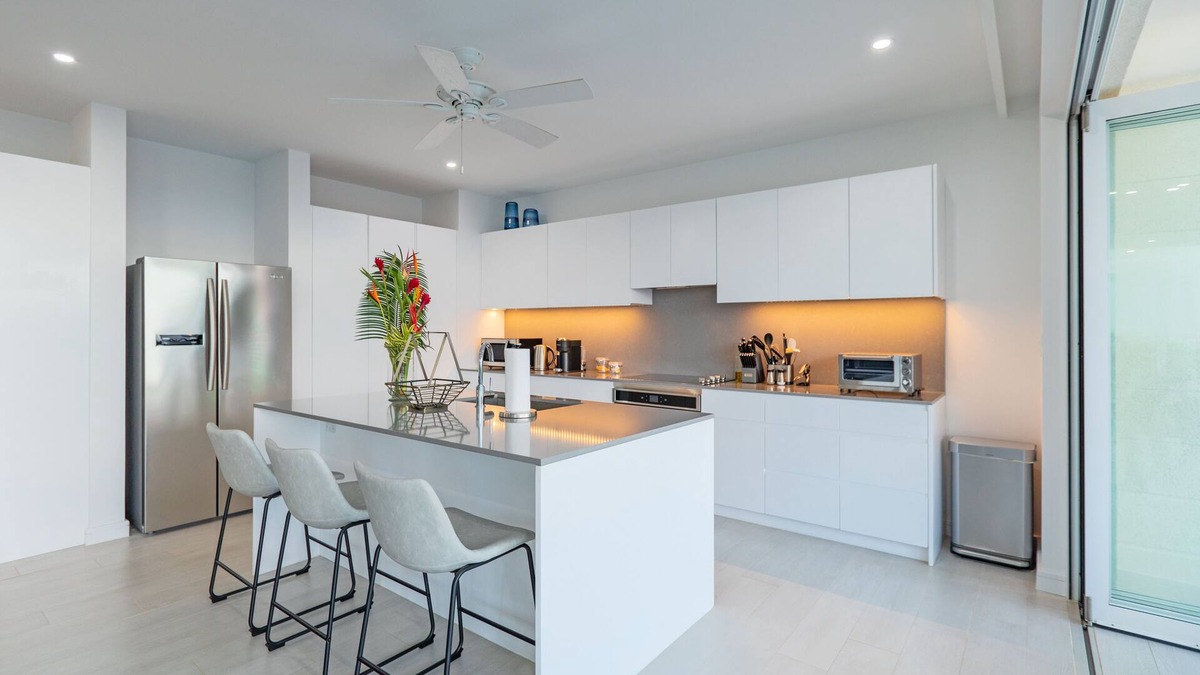 Merlin Bay Villa | Beautiful Modern Villa Ferraj, Amazing Sea Views!