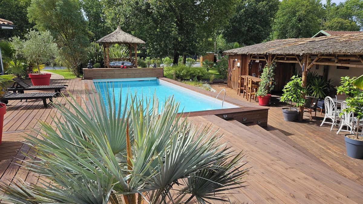 Biganos Villa | Beautiful modern villa 3 minutes from the lake