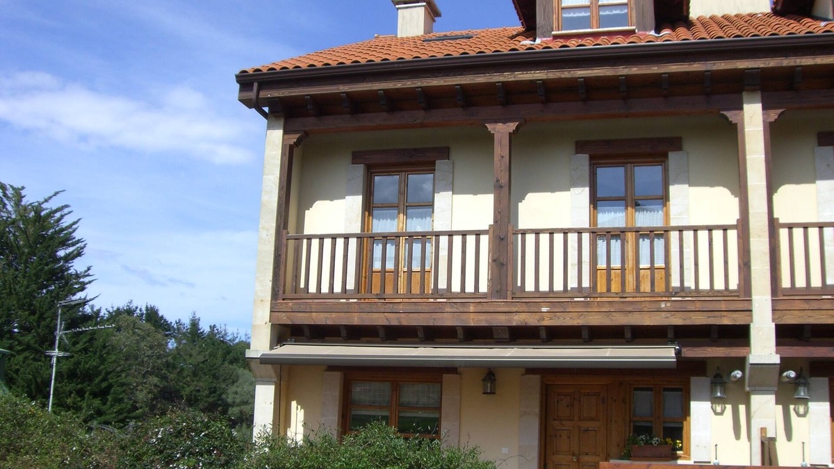 Pechon Ski Chalet | Beautiful mountain style townhouse