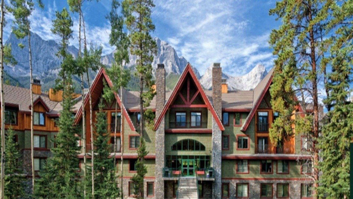 Three Sisters Mountain Village Resort | Beautiful Mountain Veiws! The perfect getaway, Amazing 1BR studio! HEATED Pool!!