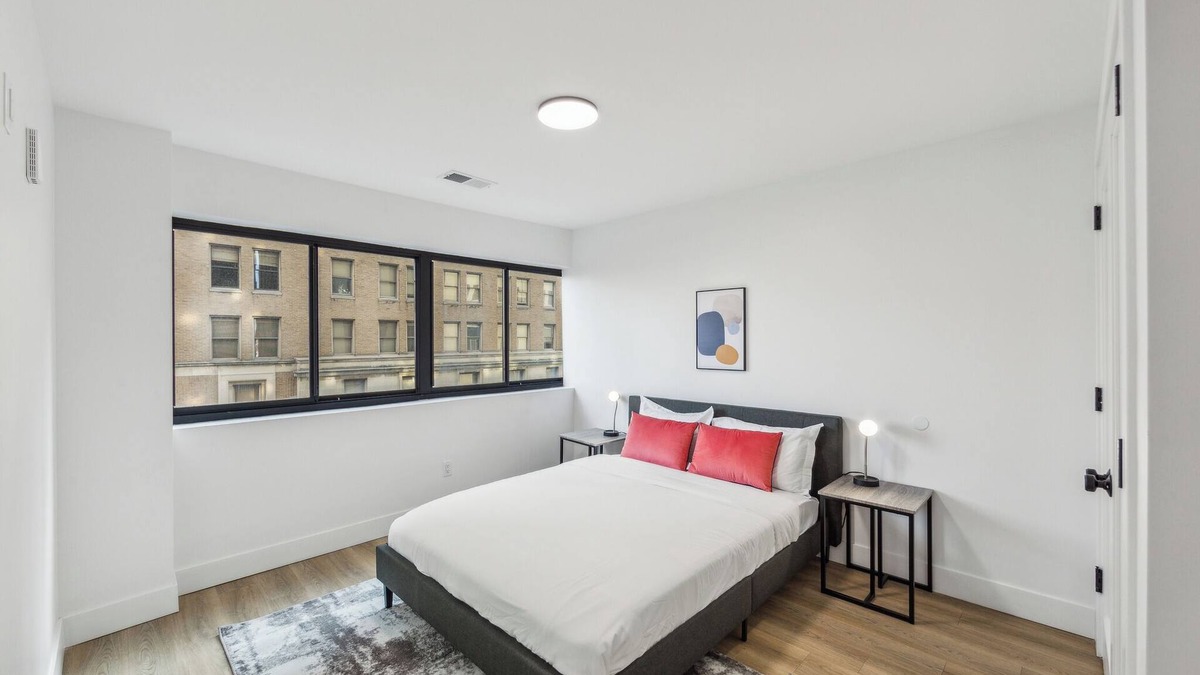 Downtown Wilmington Apartment | Beautiful New Apartment I 1 Bedroom 1 Bathroom