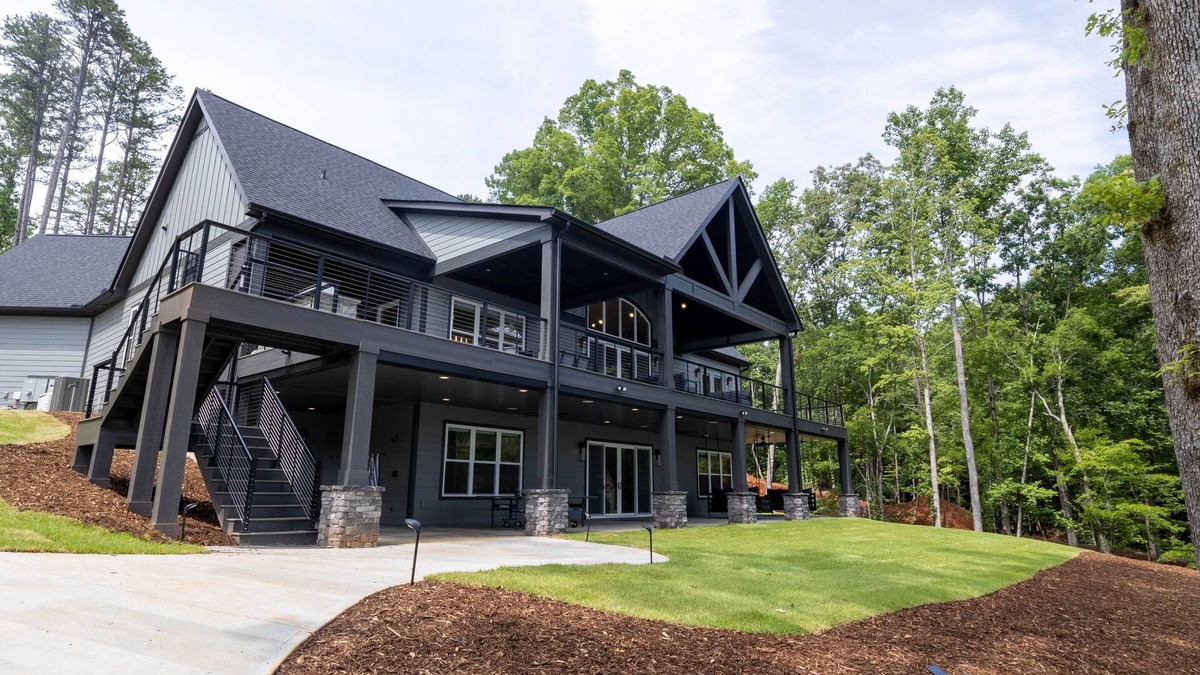 West Union House | Beautiful New Construction on Lake Keowee