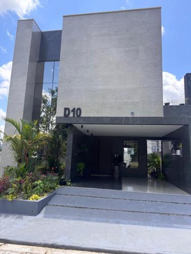 Mangueirao House | Beautiful new house in a gated community