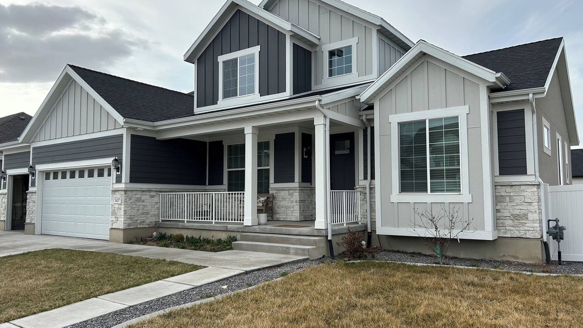 Carterville House | Beautiful new residential Lindon home with lots of space for all of your family!