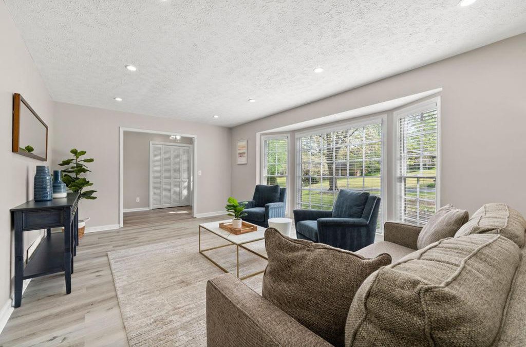 East Cobb House | Beautiful Newly-Renovated Home in Indian Hills