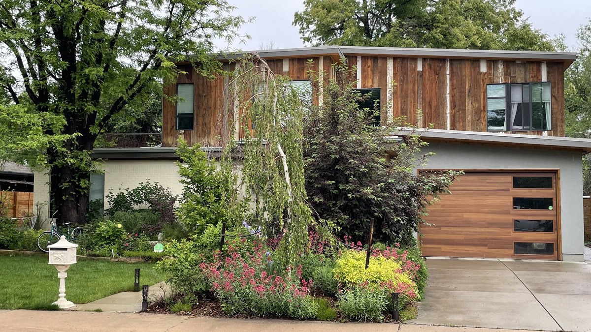 Martin Acres Apartment | Beautiful newly updated home in Boulder! Entrance on side of house up stairs.