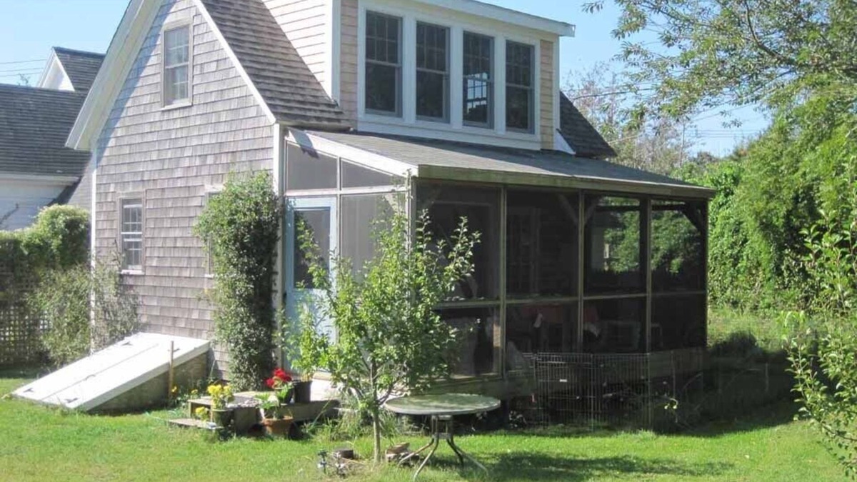 North Truro Cottage | Beautiful North Truro Cottage with screen porch, gardens, and walk to the beach
