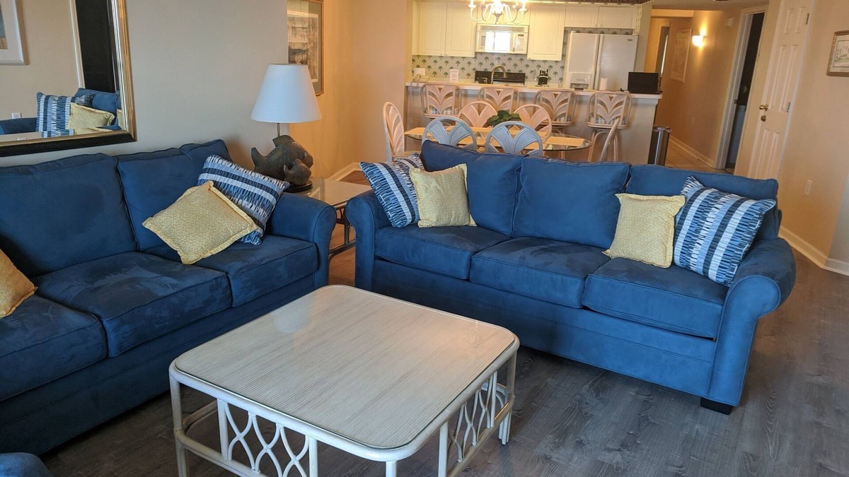 Ocean Drive Condo | BEAUTIFUL Oceanfront 4 bedroom 3 bath Condo/Great Rates
