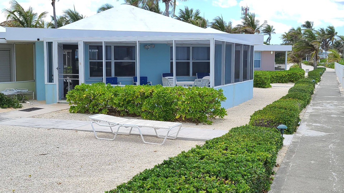 Rum Point Condo | Beautiful Ocean Front Sea Lodge in Cayman Kai