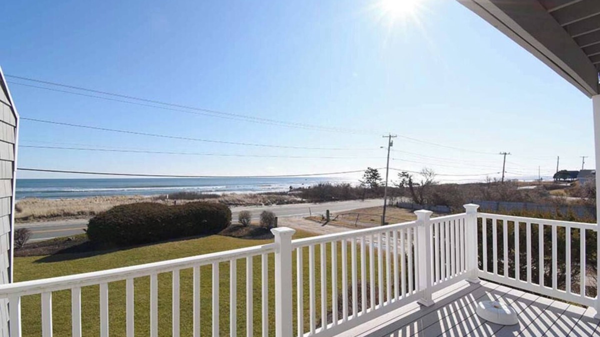 Eastward Look Condo | Beautiful ocean views/steps to the sand