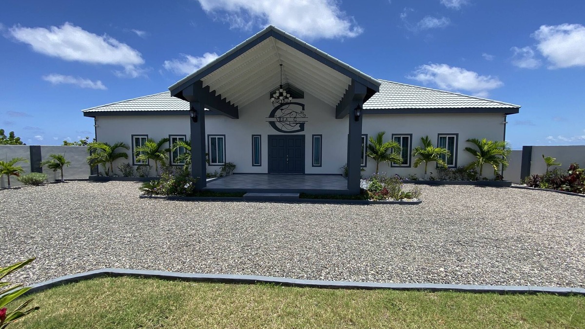 Galina Villa | Beautiful Oceanfront Jamaican Villa - New Villa in Saint Mary near Ocho Rios