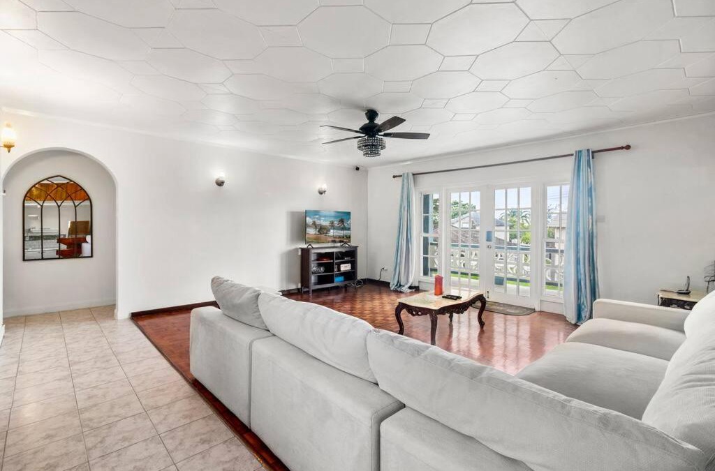 Newton Terrace House | Beautiful Oistins Home Away From Home