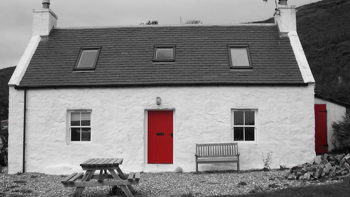 Aird of Sleat Cottage | Beautiful Old Croft House with great sea views