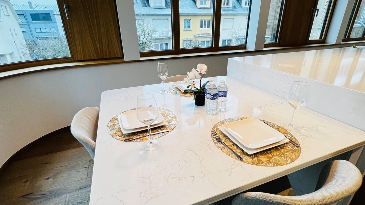 Belair Apartment | Beautiful one bedroom w balcony&parking