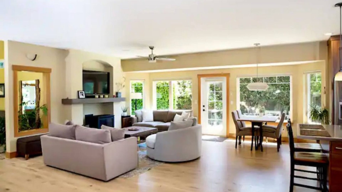 Auburn House | Beautiful open concept home with dream kitchen