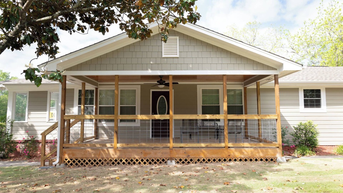Clanton House | Beautiful, peaceful & spacious home.