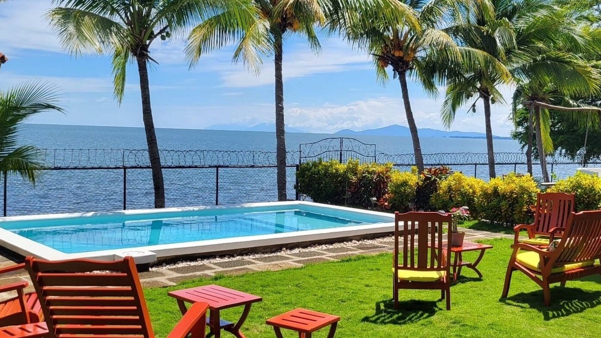 Granada House | Beautiful Peaceful Waterfront Home in Granada, Nicaragua