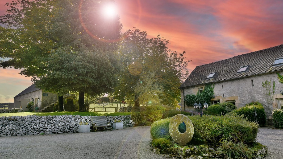 Crowdecote Cottage | Beautiful Peak District country cottage sleeping three people