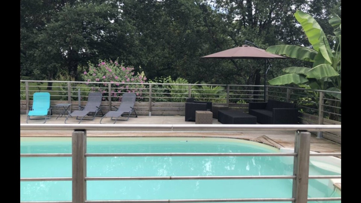 Douzillac House | BEAUTIFUL PERIGOURDINE rated 3 STAR - WITH PRIVATE SWIMMING POOL AND FIBER